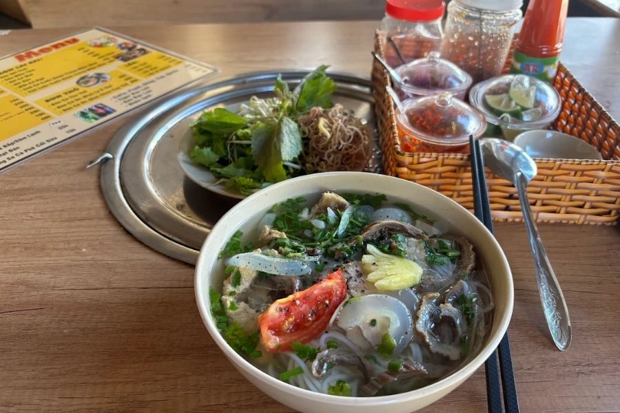 Các quán bún cá ngon đặc sản Phú Yên