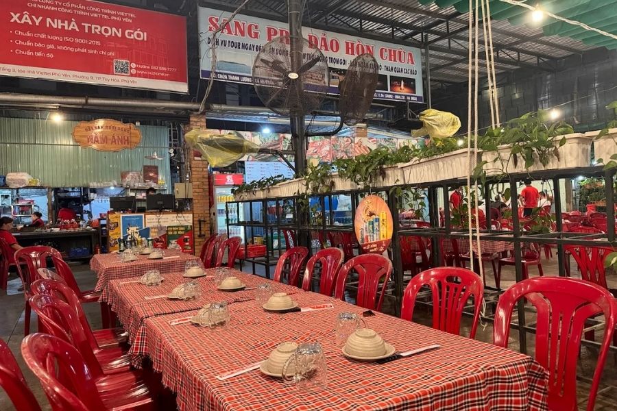 Có nhiều quán hải sản Phú Yên có cá bớp nướng ngon