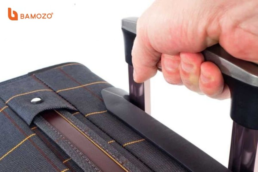 Mẹo phòng tránh tình trạng tay kéo vali bị hỏng