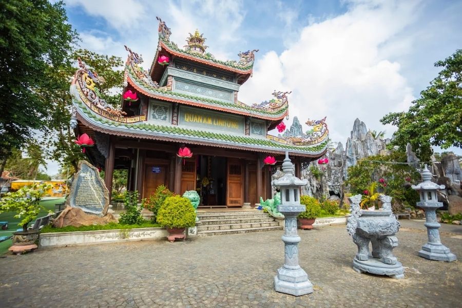 Các điểm du lịch đẹp gần Hòn Yến