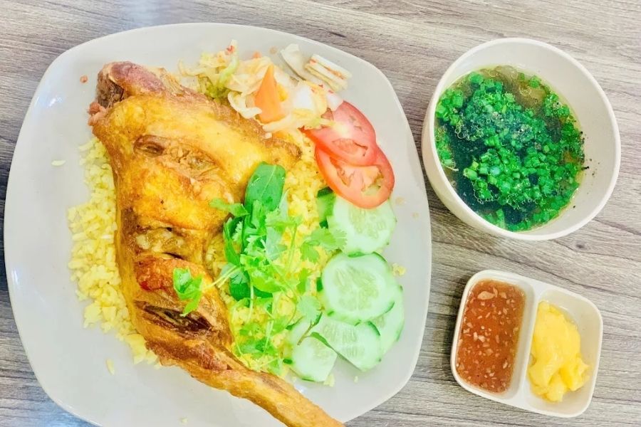 Các quán cơm gà ngon tại Phú Yên