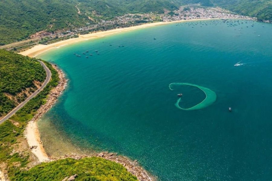 5 cung đường ven biển đẹp nhất Phú Yên