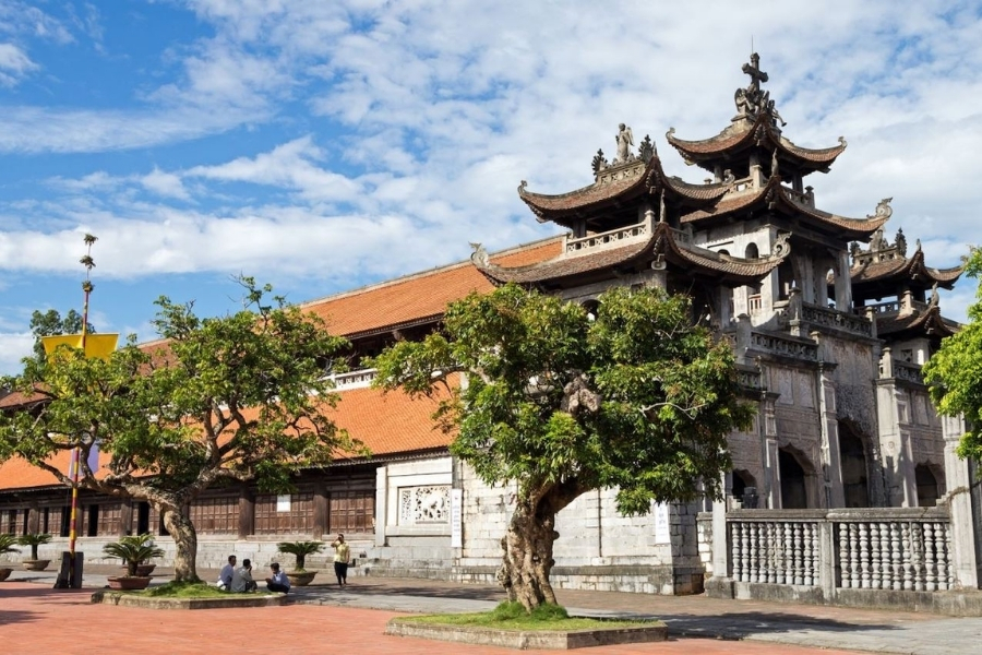 Du lịch Ninh Bình - nhà thờ đá Phát Diệm