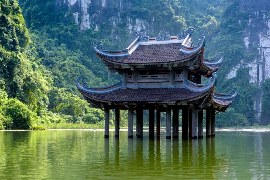 Thủy Đình Tràng An