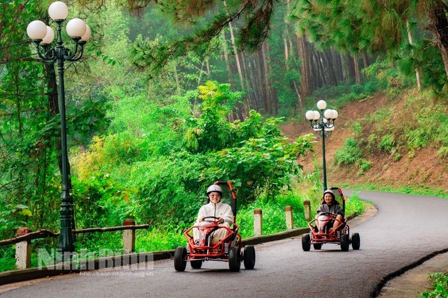 Đua xe GoKart ở hồ Đồng Chương