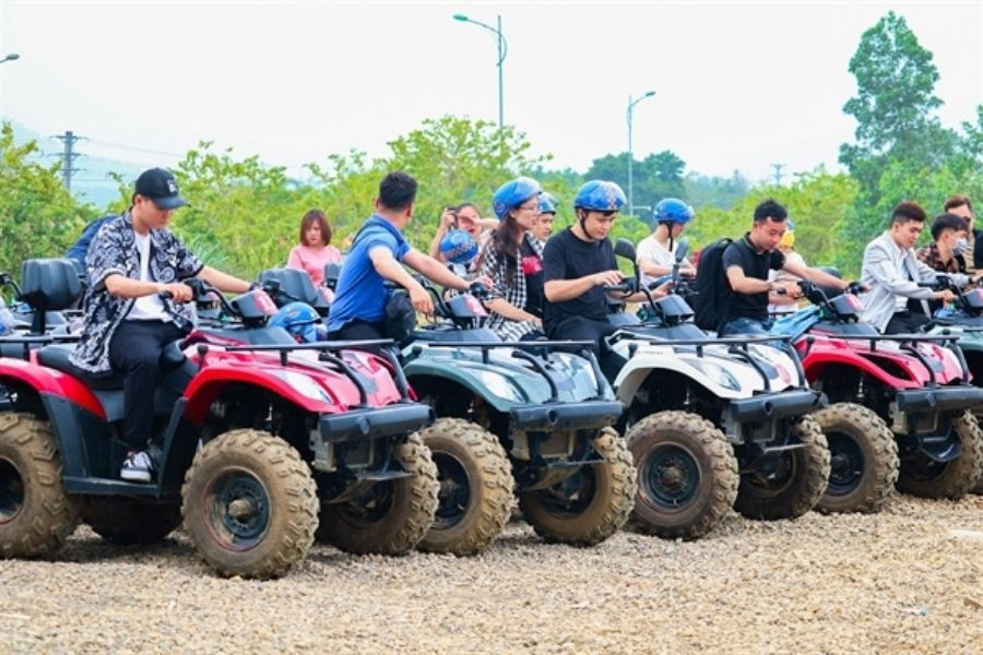 Đua xe AVT hồ Đồng Chương