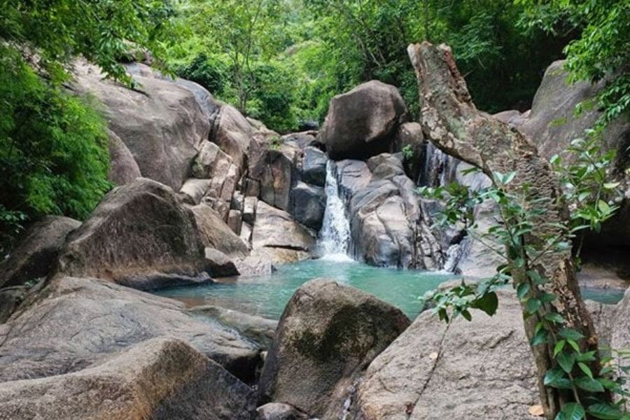 Khu du lịch Đá Bàn Phú Yên