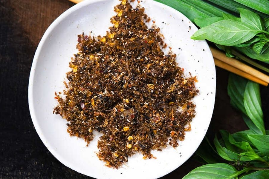 Cách làm muối kiến vàng Phú Yên chuẩn vị