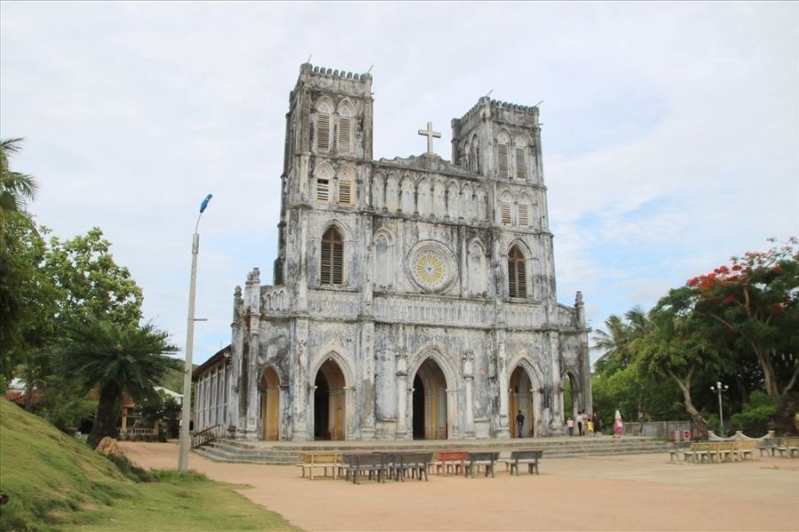 Nhà thờ Mằng Lăng Phú Yên