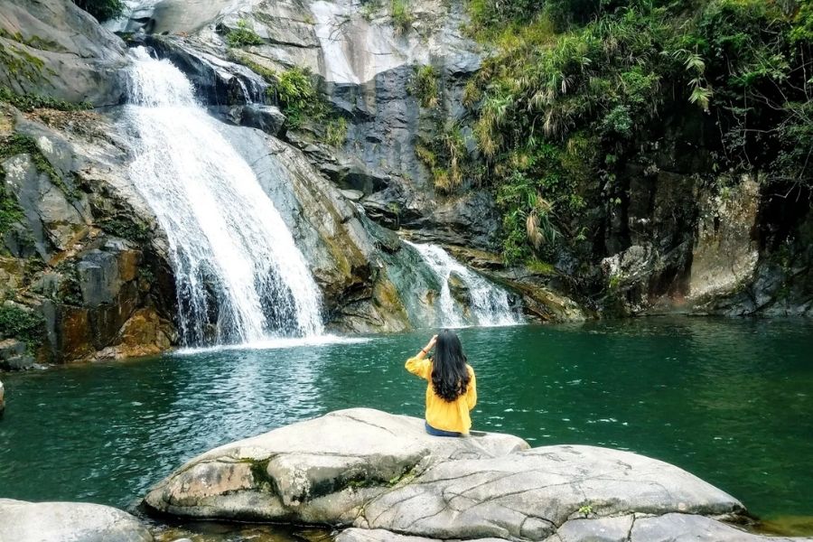 Suối thác Khe Vằn Quảng Ninh