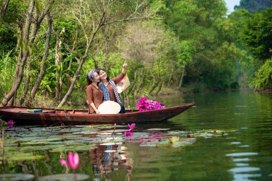 Nên tới Thung Nắng vào mùa hoa súng nở vào tháng 5- tháng 7