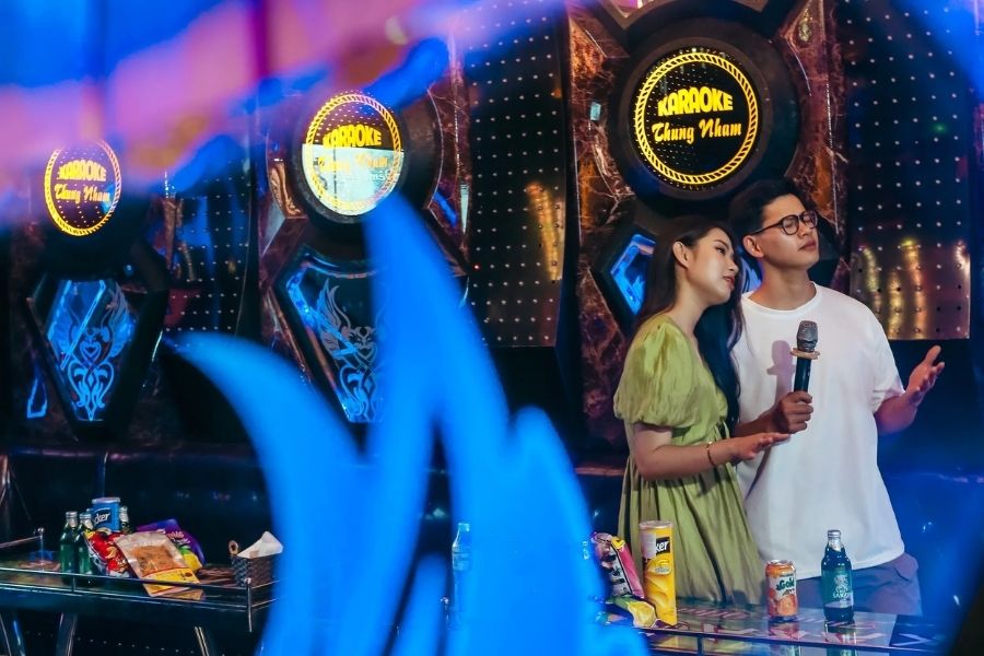 Các phòng karaoke phục vụ thực khách