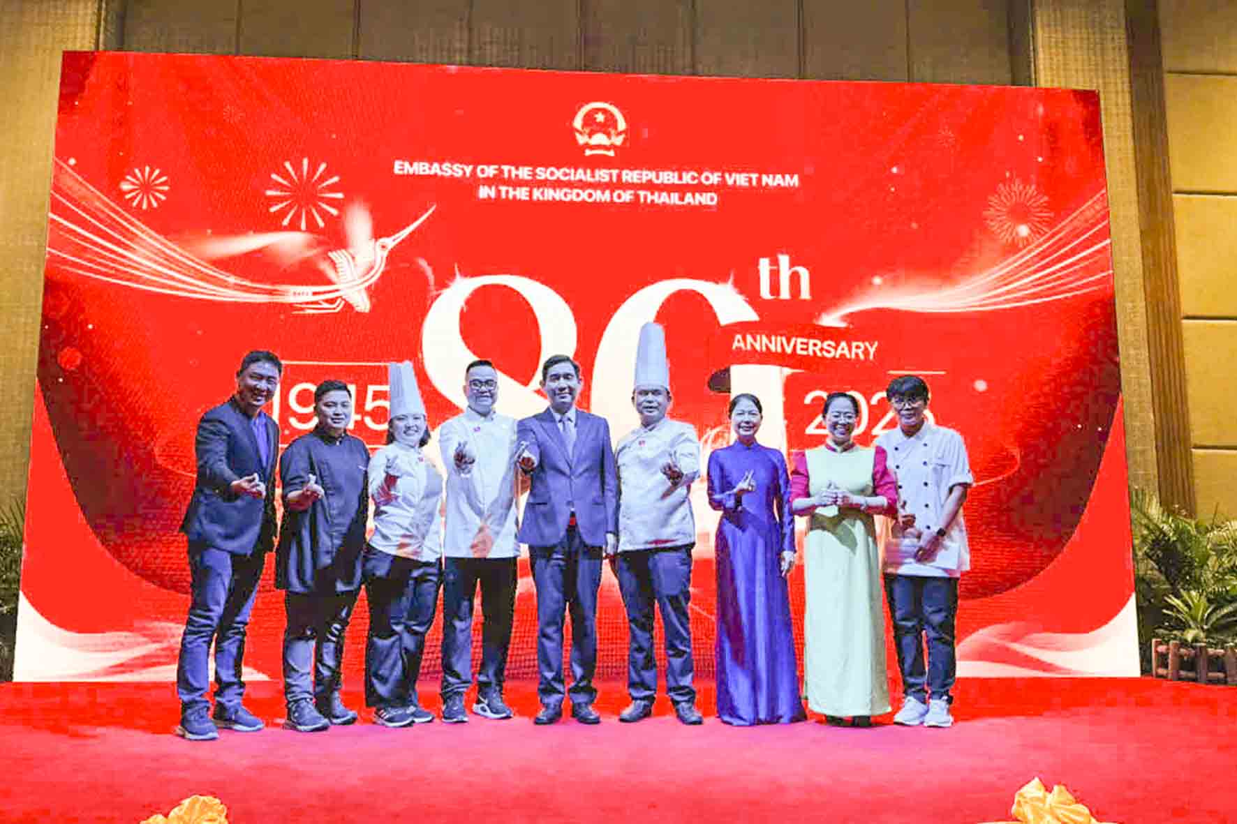 CHEF. TRẦN NGỌC NGHĨA - Một lần nữa, niềm tự hào của ngành Ẩm thực Việt Nam lại được vang danh trên đất Thái Lan!