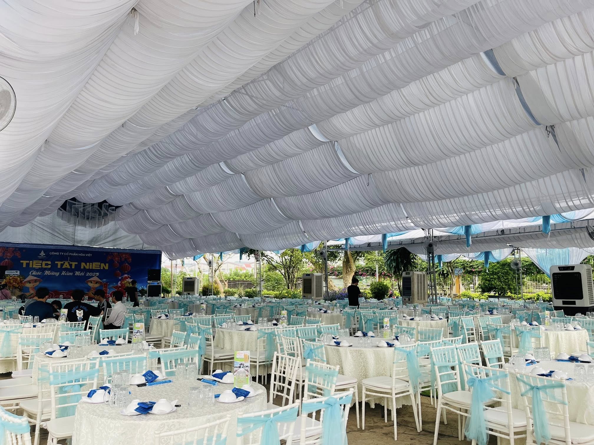 CÔNG TY TỔ CHỨC SỰ KIỆN DUY HIỂN TUYỂN DỤNG