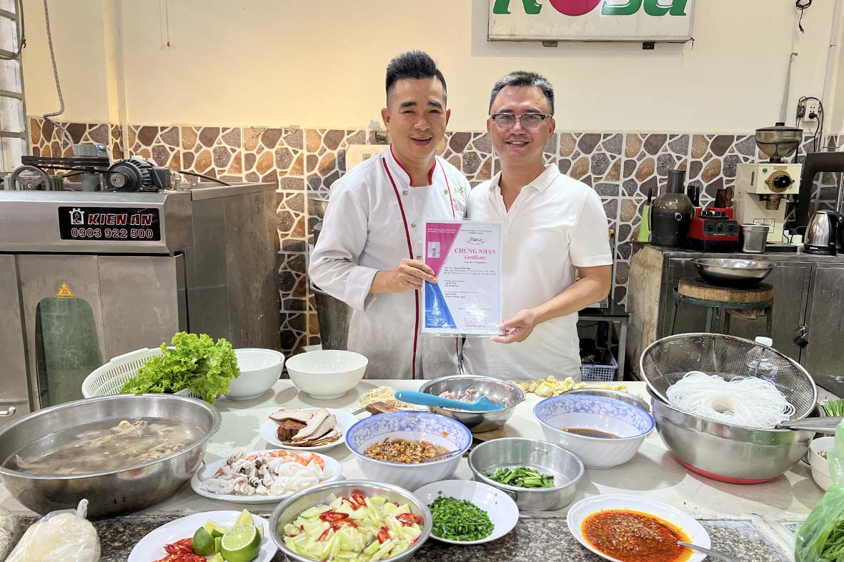 NGUYỄN HỮU ĐIỆP - Feedback về mở quán hủ tiếu mì Trung Hoa đắt khách ở Hà Nội