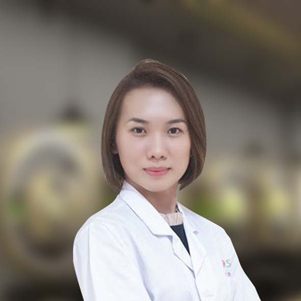 Stylist Phạm Ngọc Tuyết