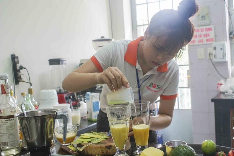 Tấm gương thành công kỳ 5 - Nguyễn Đình Thảo Nguyên và Trần Quốc Hùng