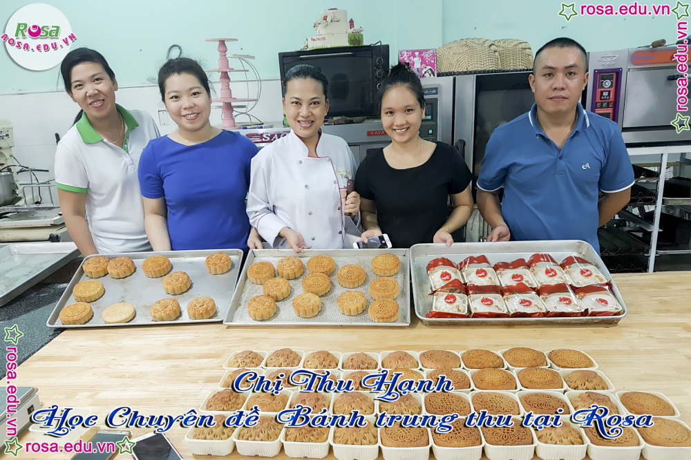 TẤM GƯƠNG THÀNH CÔNG: Võ Thị Thu Hạnh - Câu chuyên thành công của mẹ bỉm sữa bán bánh trung thu online!