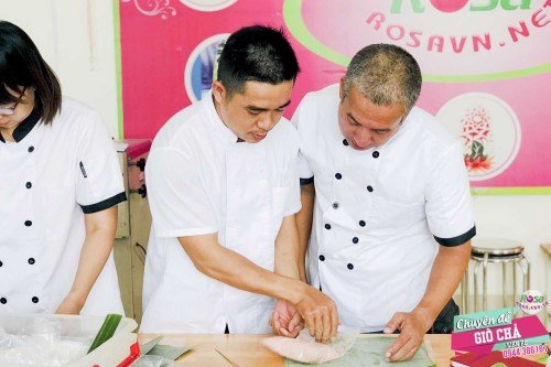 Tấm gương thành công: Bánh Mì Ông Chế Ộp ra đời quyết đẩy lùi đại dịch Covid-19