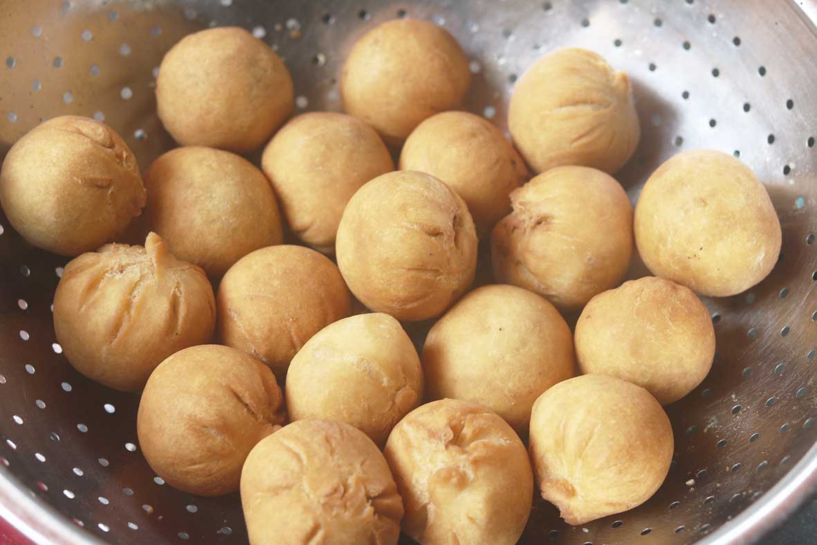 Chuyên đề học làm BÁNH BAO CHIÊN - Nhân thịt bằm trứng cút, thơm ngon, giòn rụm