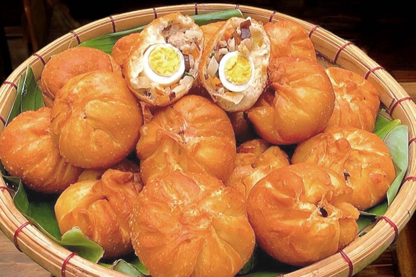 Chuyên đề học làm BÁNH BAO CHIÊN - Nhân thịt bằm trứng cút, thơm ngon, giòn rụm