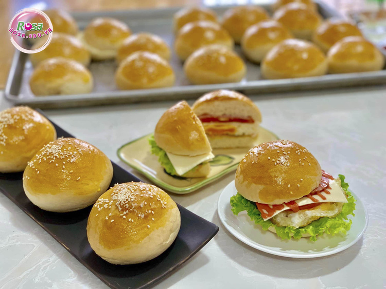 Chuyên Đề Học Làm Bánh Mì Hamburger Kèm Nhân Bánh Mở Kinh Doanh PVN338