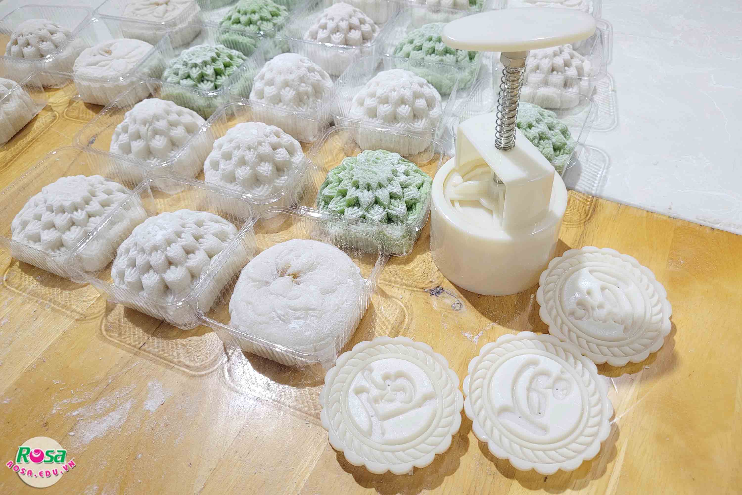 Công Thức Học Làm Bánh Trung Thu Chuyên Nghiệp Để Kinh Doanh PVN829