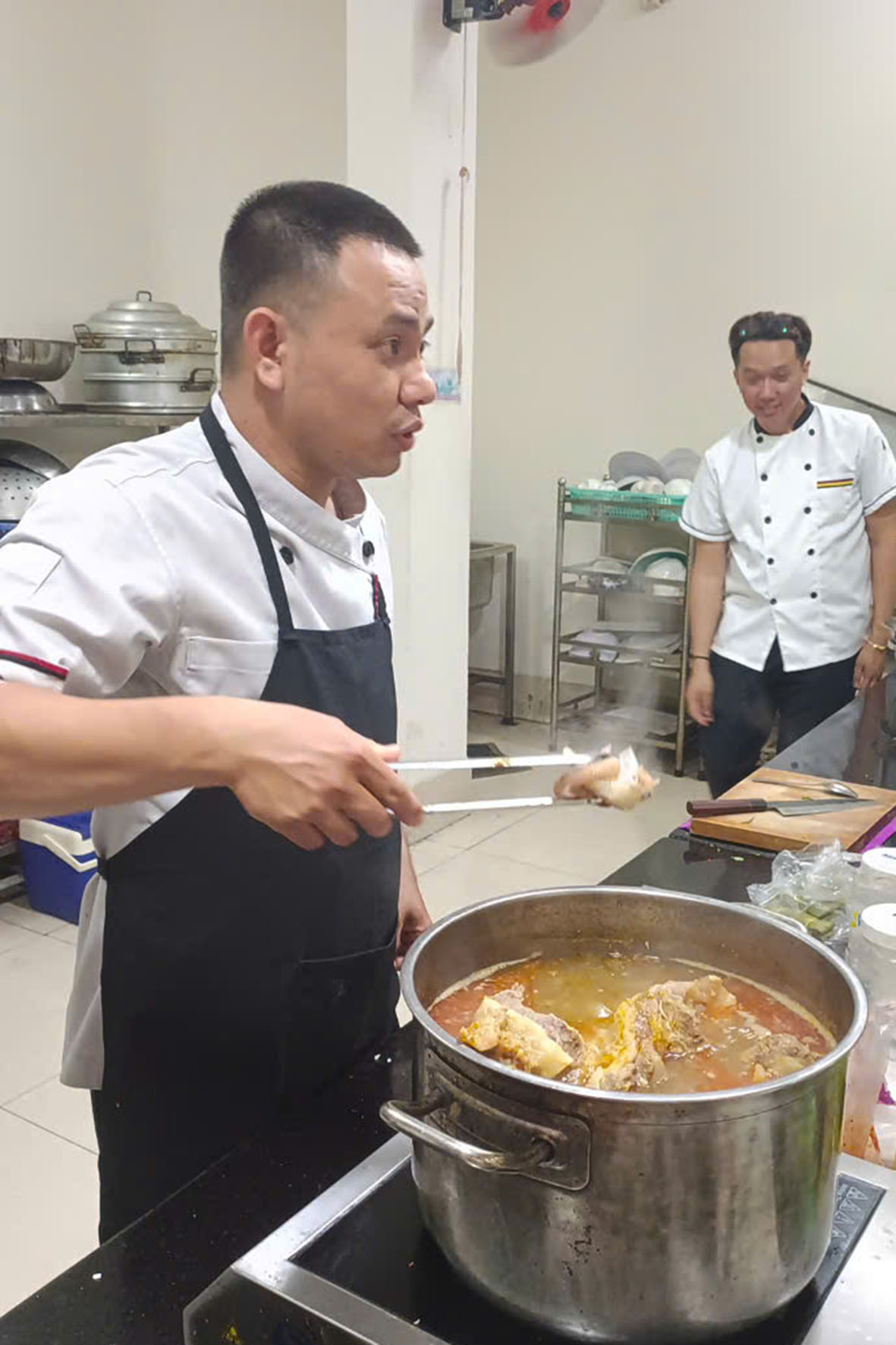 {Tổng Hợp} Tài Liệu, Bảng Công Thức Chi Tiết Tất Tần Tật Về Bún: Khóa Học Nấu Đủ Các Món Bún Ngon Chuẩn Vị - Mastering Vietnamese Bun Recipes: Learn To Cook All Classic Bun Dishes