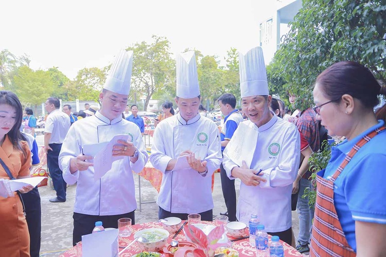 Dịch Vụ Giám Khảo Chấm Thi, Hội Đồng Tư Vấn, Đánh Giá Các Tổ Chưc Sự Kiện Ẩm Thực - Thẩm Mỹ