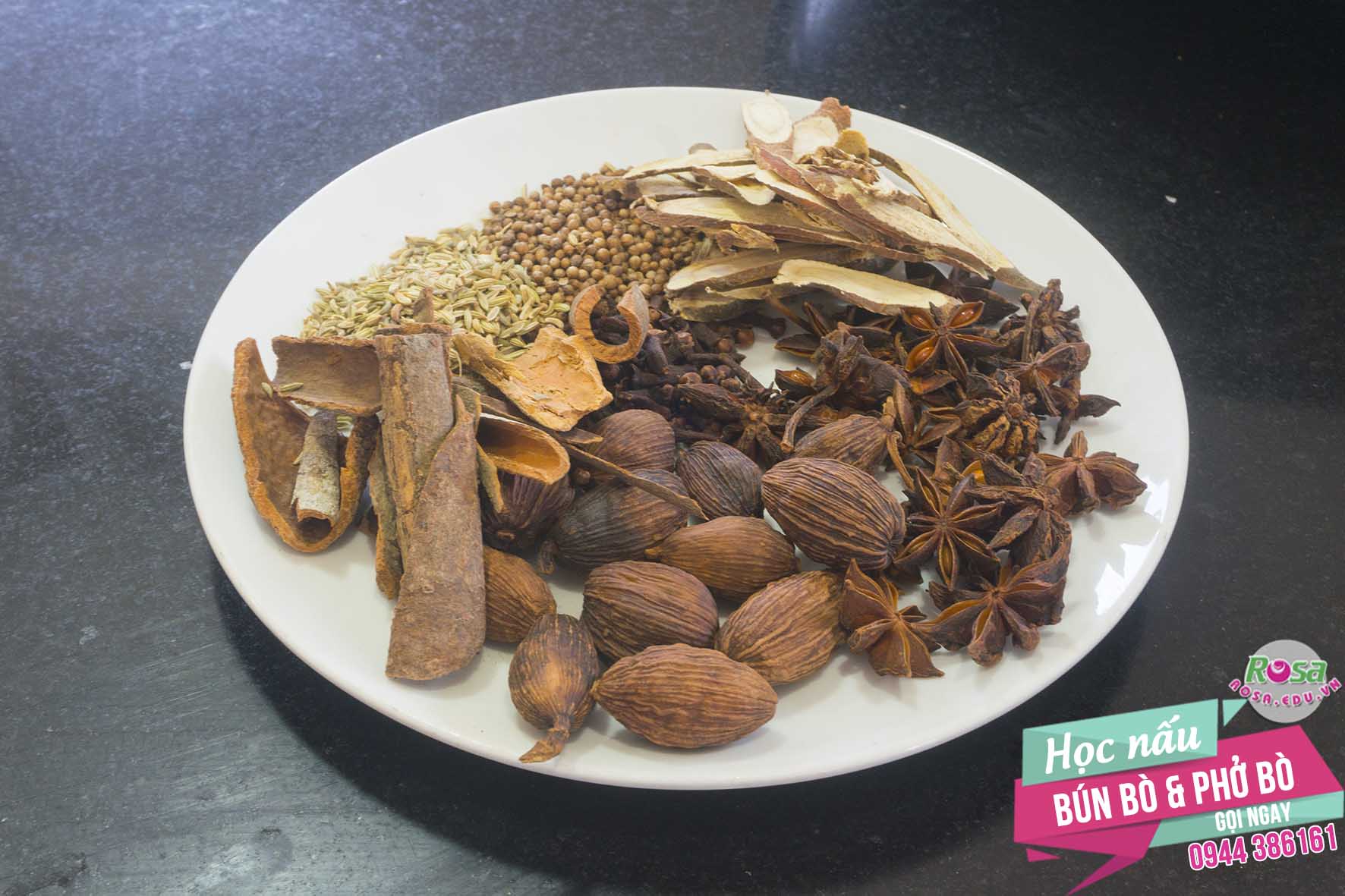 Công Thức Học Nấu Bún Bò Huế - Bún Bò Giò Heo đủ vị Bắc - Trung - Nam Mở Quán Kinh Doanh (Beef Rice Noodles) PVN1391