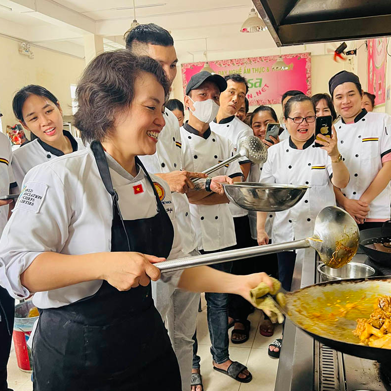 {Tổng Hợp} Tài Liệu, Bảng Công Thức Chi Tiết Bí Quyết Món Cơm Việt - Tinh Hoa Ẩm Thực