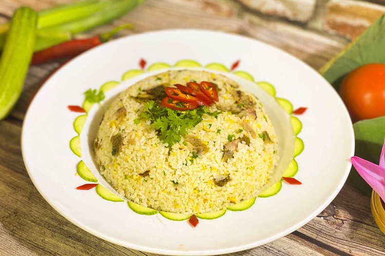 Công Thức Học Cách Làm Món CƠM CHIÊN CÁ MẶN Giòn Ngon Chuẩn Nhà Hàng PVN960