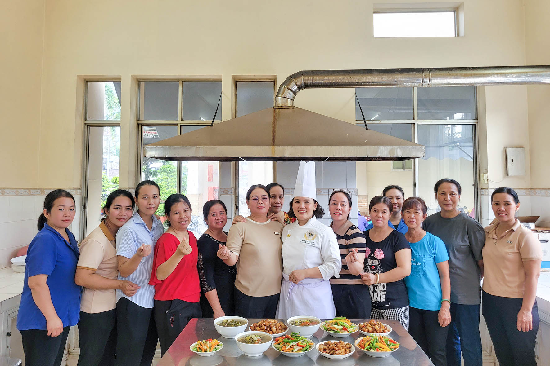 Dịch Vụ Đào Tạo Bếp Suất Ăn Công Nghiệp - Nhà Máy, Trường Học Nội Trú, Mầm Non, Bệnh Viện