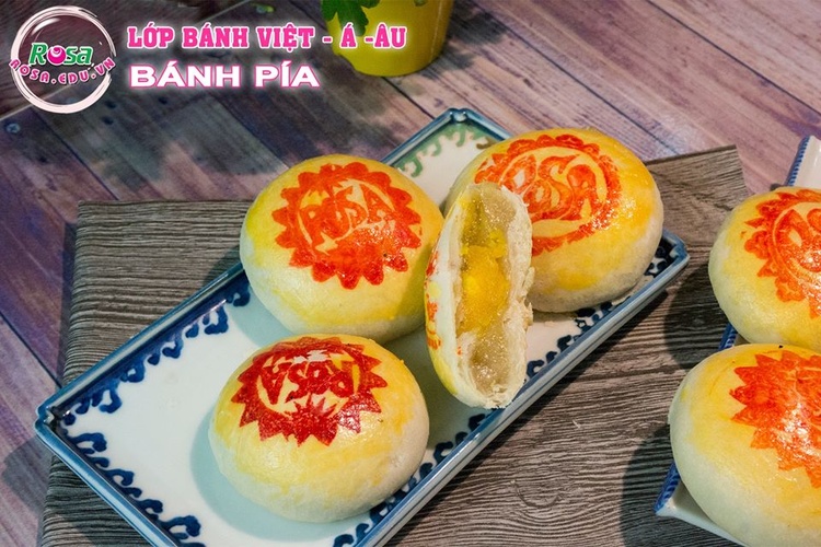 (Workshop VIP) Học Làm BÁNH PÍA Nhân Đậu Xanh, Sầu Riêng, Trứng Muối (Lớp 10 học viên, học ngắn, kinh doanh ngay) PVN348