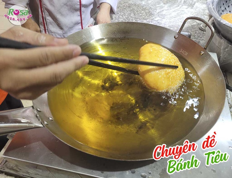 Video Online Học Làm Bánh Tiêu Mở Quán Kinh Doanh 1 Vốn 4 Lời PVN528