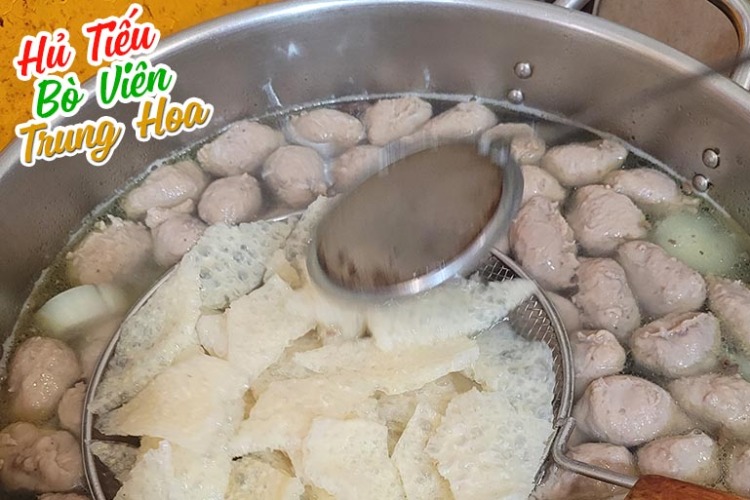 Công thức học cách nấu HỦ TIẾU BÒ VIÊN: bò viên, mực ngâm nước tro, bì nổ, sa tế, đu đủ ngâm chua - Chuẩn vị Trung Hoa PVN836