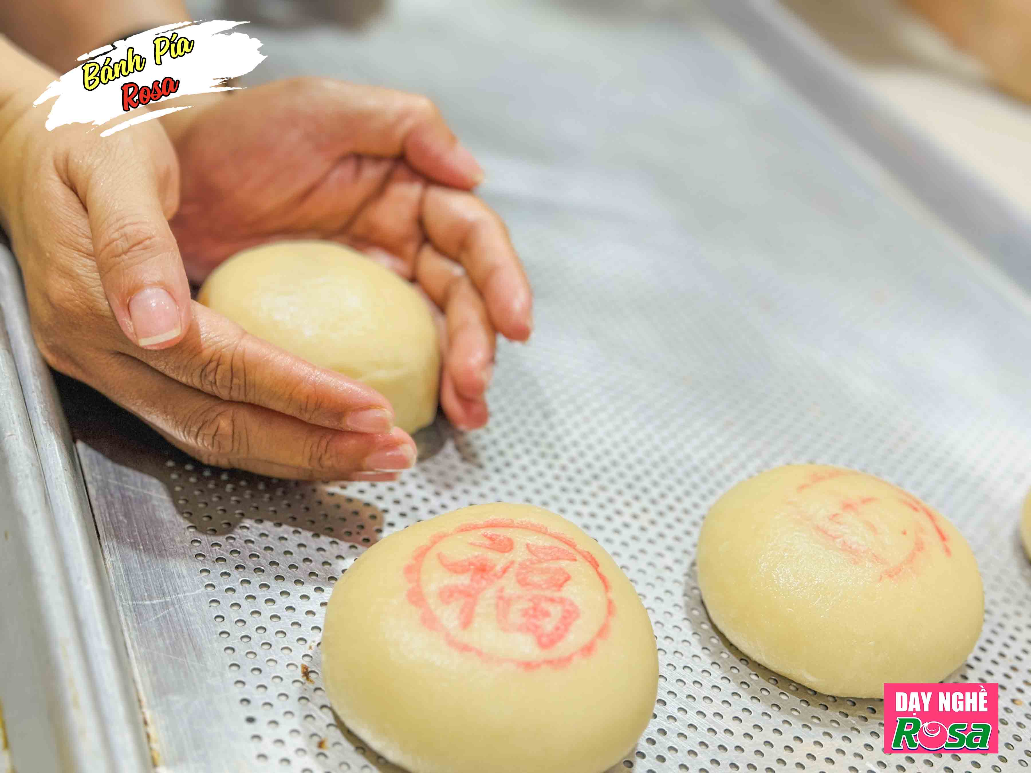 Công Thức Học Cách Làm Bánh Pía 好餅- Bánh Lột Da PVN350