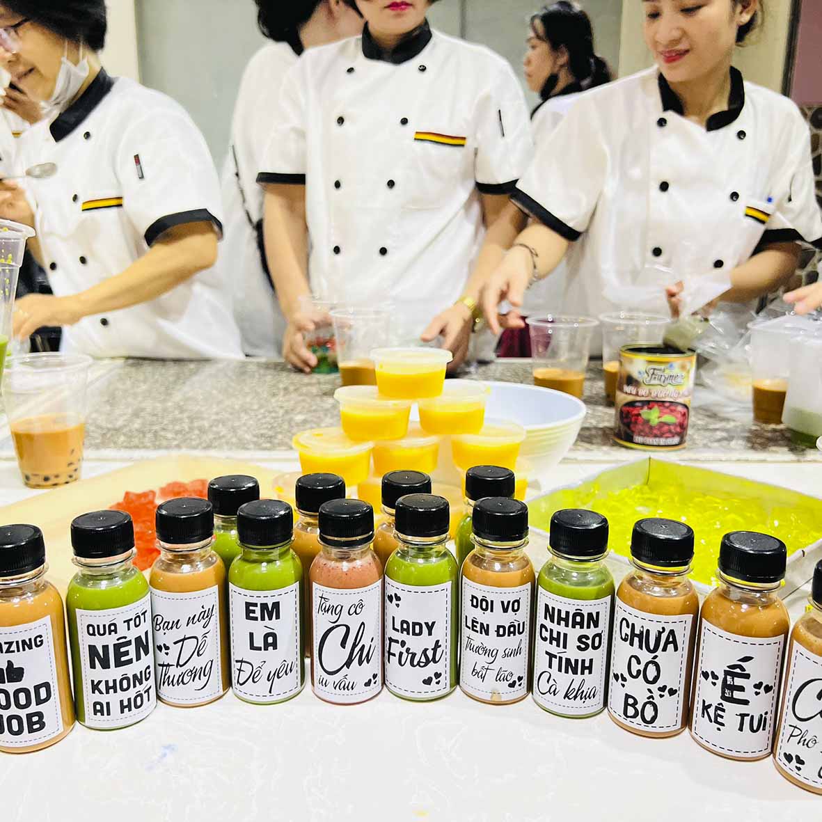 Chuyên Đề Học Trà Sữa Thái Lan (Làm Thạch Rau Câu, Pudding, Trân Châu, Khoai Dẻo) - Ra Nghề Trong 1 Ngày