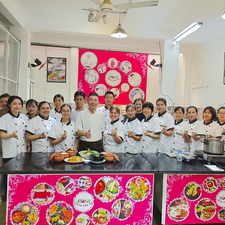 Kỹ Thuật Ẩm Thực (550 Giờ)