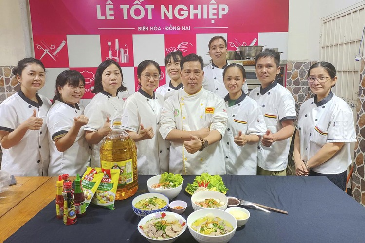 Workshop Học Làm Hủ Tiếu Mì Hoành Thánh, Bún Gạo, Nui ( Nước Lèo Chung)  PVN768