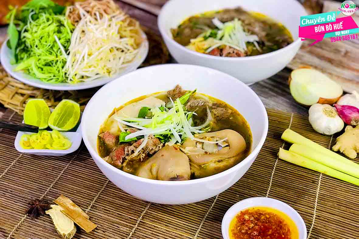 Công Thức Học Nấu Bún Bò Huế - Bún Bò Giò Heo đủ vị Bắc - Trung - Nam Mở Quán Kinh Doanh (Beef Rice Noodles) PVN1391