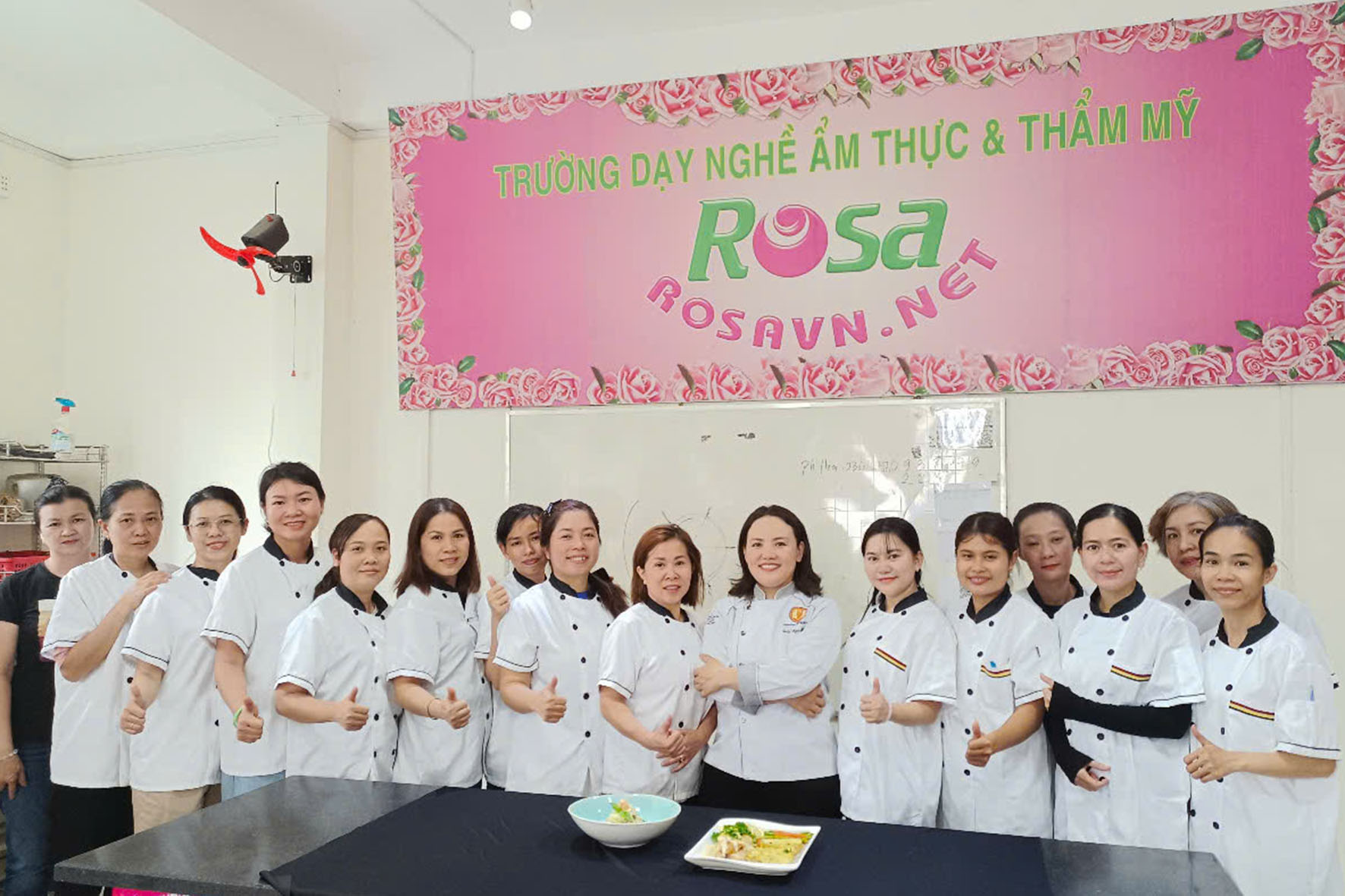 Đầu Bếp Chuyên Nghiệp (300 Giờ)