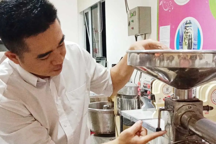 Dịch vụ Nhận Rang Cà Phê Gia Công Tại Biên Hòa, Đồng Nai Của Dạy Nghề Rosa Do Thầy Hoàng Hiển Đảm Nhiệm