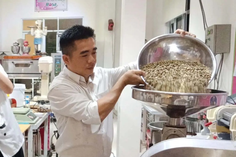 Dịch vụ Nhận Rang Cà Phê Gia Công Tại Biên Hòa, Đồng Nai Của Dạy Nghề Rosa Do Thầy Hoàng Hiển Đảm Nhiệm