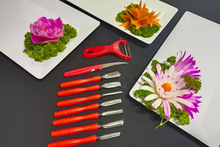 Workshop Học Làm Tỉa Hoa Trang Trí Các Món Gỏi , Chiên Bằng Hoa Hồng Khối, Hoa Sen, Hoa Cúc, Hoa Sứ, Tỉa Hoa Loa Kèn PVN1017