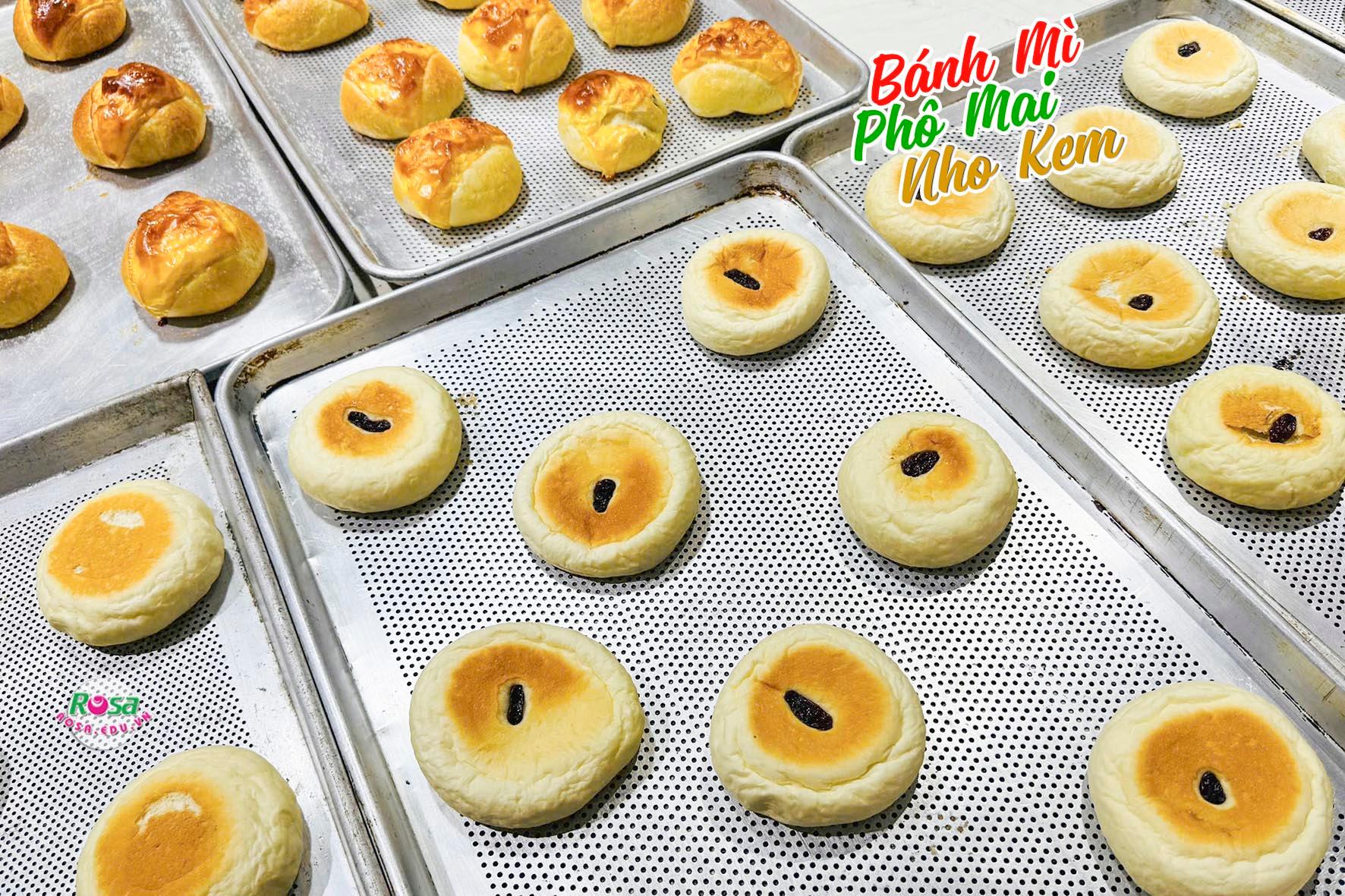 Workshop Học Làm Bánh Mì Ngọt Nho Kem Nhân Phô Mai Double Chesse PVN727