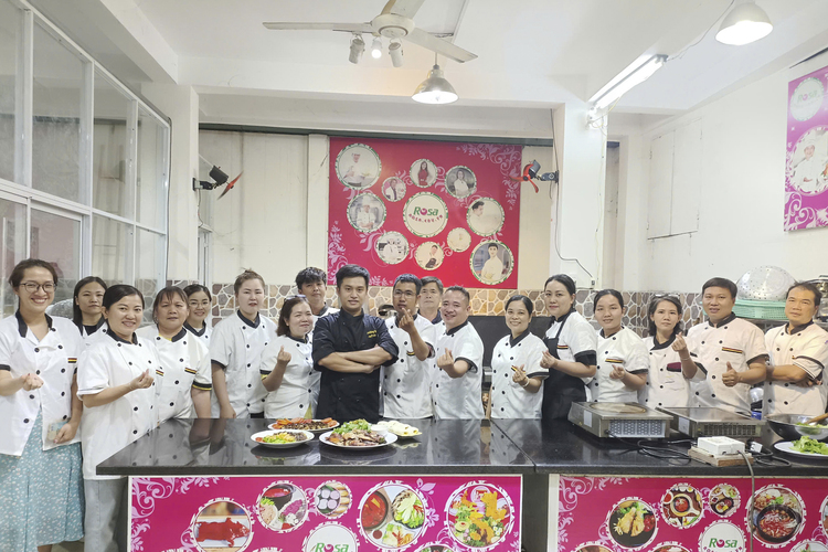 Workshop Học Làm Bò Cuộn Phô Mai Nướng + Gà Nướng Tiêu Xanh PVN396