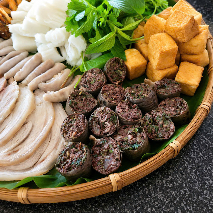 Workshop Học Làm Bún Đậu Mắm Tôm (Gồm: Bún Lá + Nem Rán + Thịt Giò Bó Luộc + Dồi Huyết Heo + Lòng Non, Gan Luộc + Chả Cốm + Đậu Rán + Chả Giò + Mắm Tôm Thanh Hóa) (Bắc) PVN438