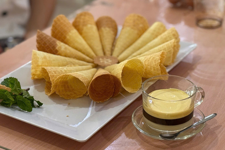 Workshop Học Làm Cà Phê Việt Nam Pha Phin: Cà Phê Đen (Nóng,  Đá), Cà Phê Sữa (Nóng + Đá), Cà Phê Dừa, Cà Phê Trứng, Bạc Sỉu (Nóng + Đá) PVN416