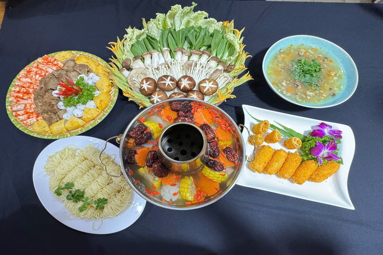 Workshop Học Làm  Chả Giò + Súp Bắp Nấm + Lẩu (Chay) PVN1821